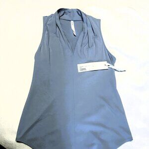 Iris Setlakwe blue Sleeveless V-neck Top